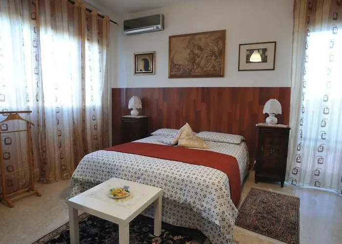 Diana Bed & Breakfast 3*